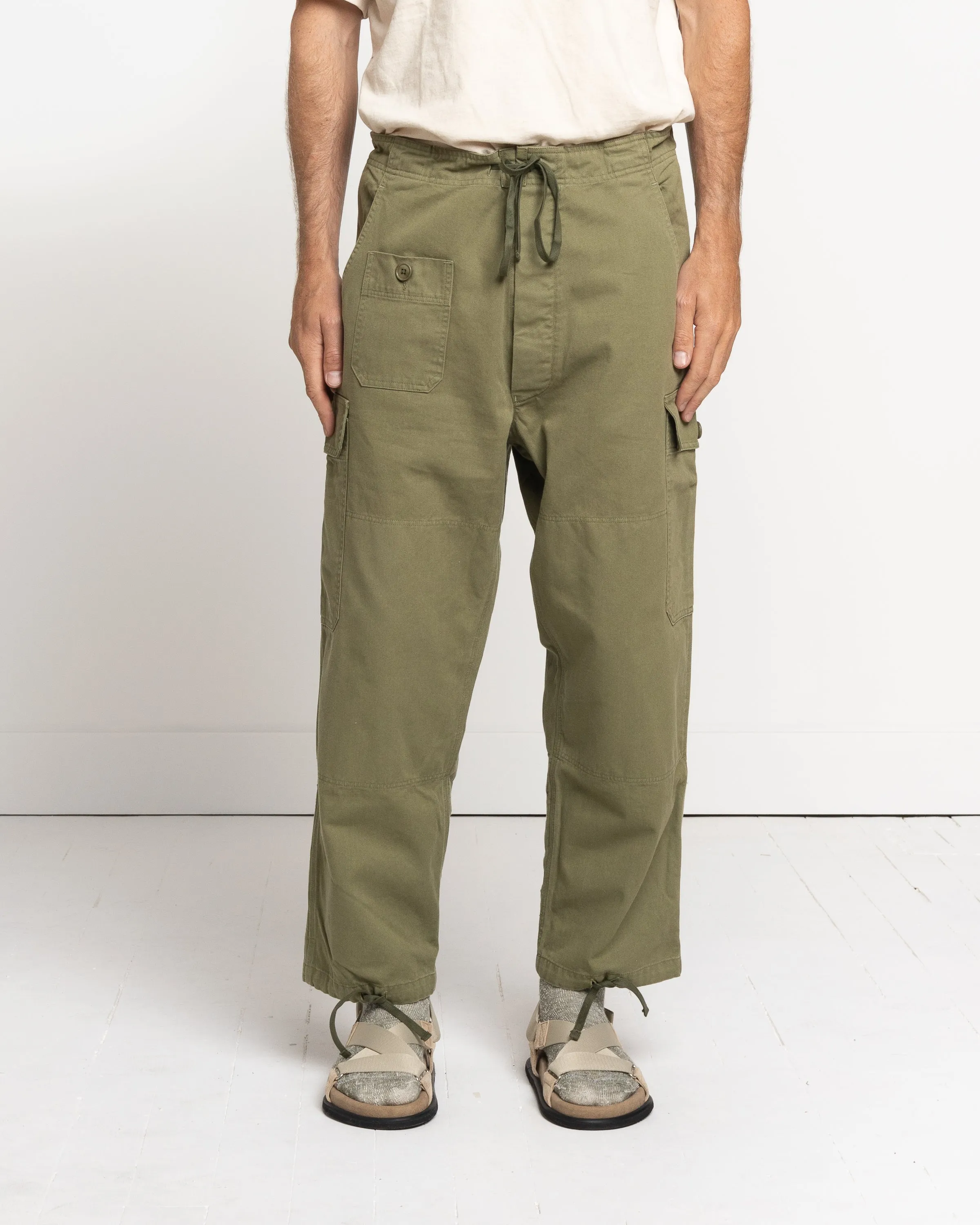 Sei Cargo Pant in Olive